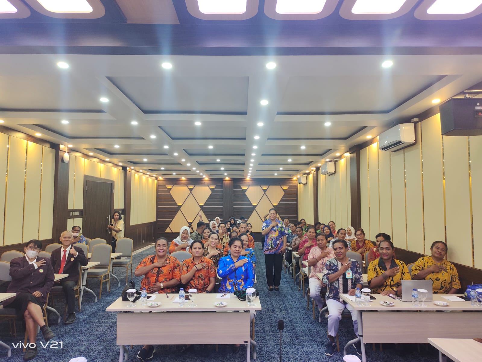 Kabid Penlat RSUD Jayapura Jadi Narasumber Workshop Etika dan Komunikasi Keperawatan di RSUD Yowari